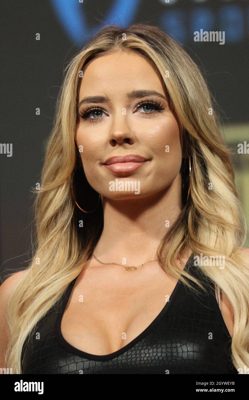 Stephanie cook hi-res stock photography and images - Alamy