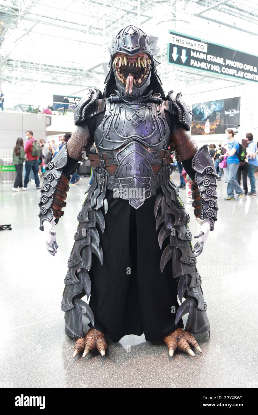 New York N Y Usa 9th Oct 21 Lucas From San Francisco Is Dressed As Characters From Gears Of War For New York Comic Con 21 At The Jacob Javits Stock Photo Alamy