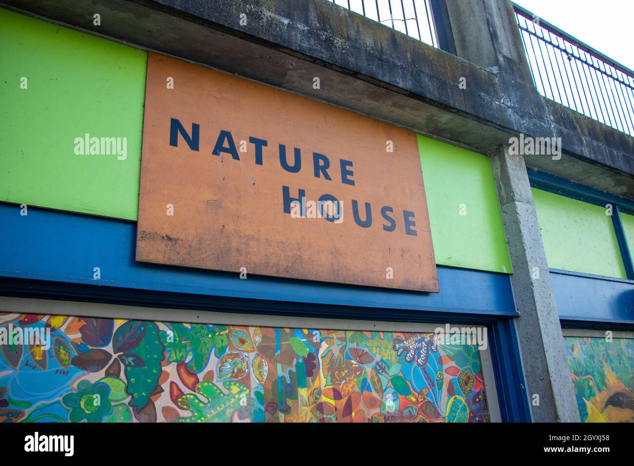 Vancouver, Canada - October 4,2021: View of entrance of Stanley Park Nature House on Lost Lagoon Stock Photo