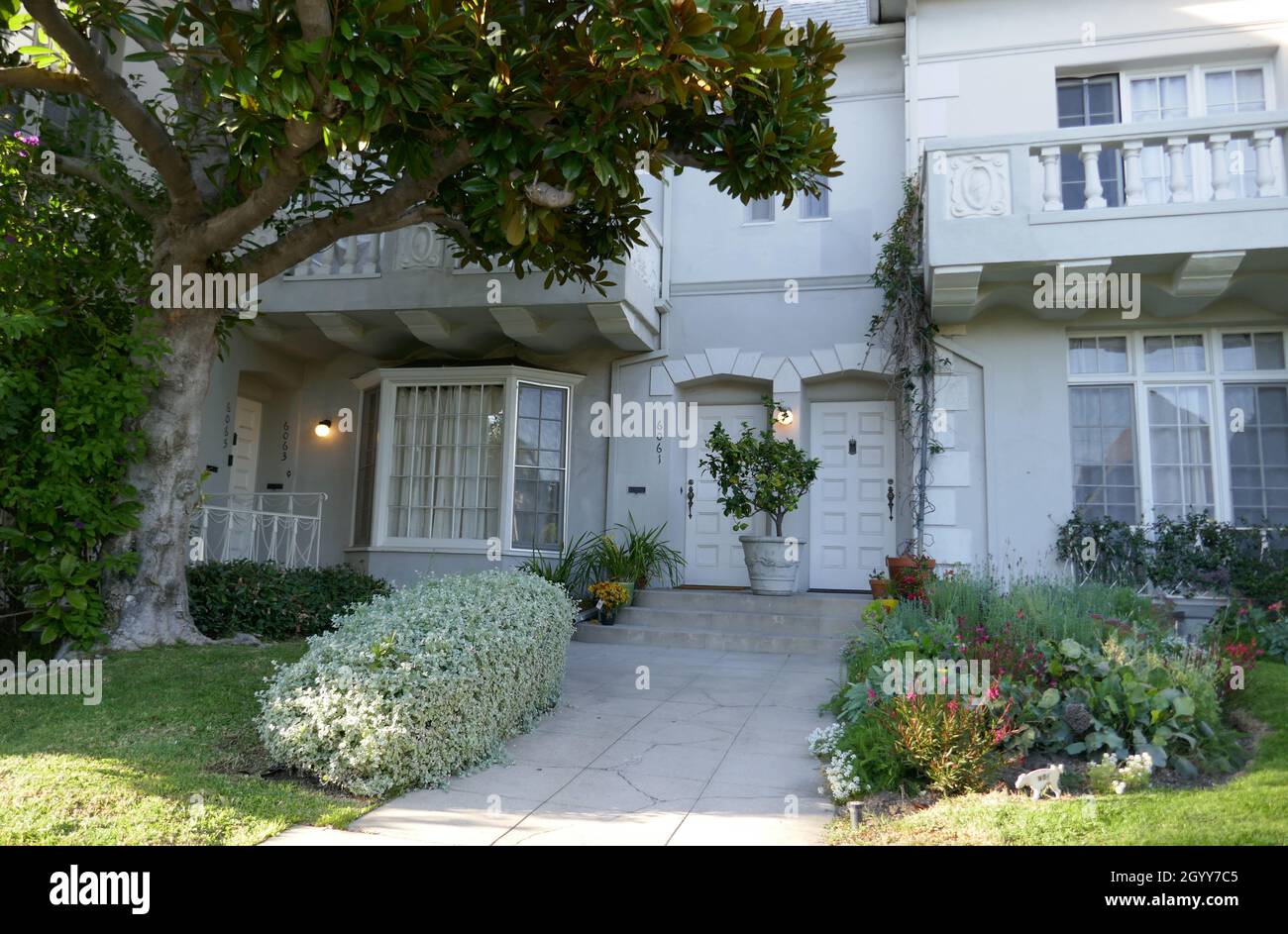 Los Angeles, California, USA 30th September 2021 A general view of atmosphere of Singer Madonna and actor Sean Penn's former home/residenceand Former home of Marilyn Monroe, Greta Garbo and Marlene Dietrich on September 30, 2021 in Los Angeles, California, USA. Photo by Barry King/Alamy Stock Photo Stock Photo