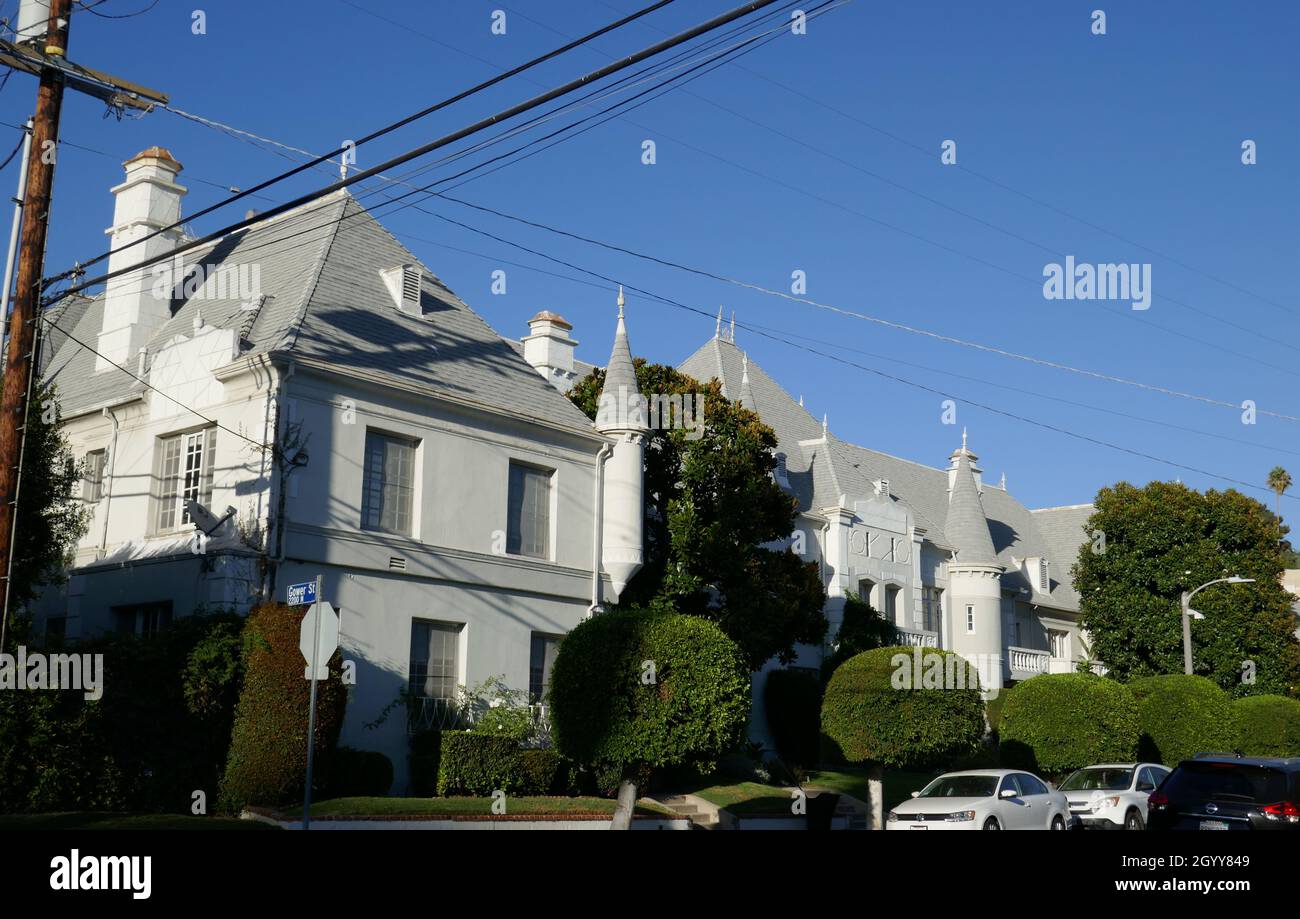 Los Angeles, California, USA 30th September 2021 A general view of atmosphere of Singer Madonna and actor Sean Penn's former home/residenceand Former home of Marilyn Monroe, Greta Garbo and Marlene Dietrich on September 30, 2021 in Los Angeles, California, USA. Photo by Barry King/Alamy Stock Photo Stock Photo