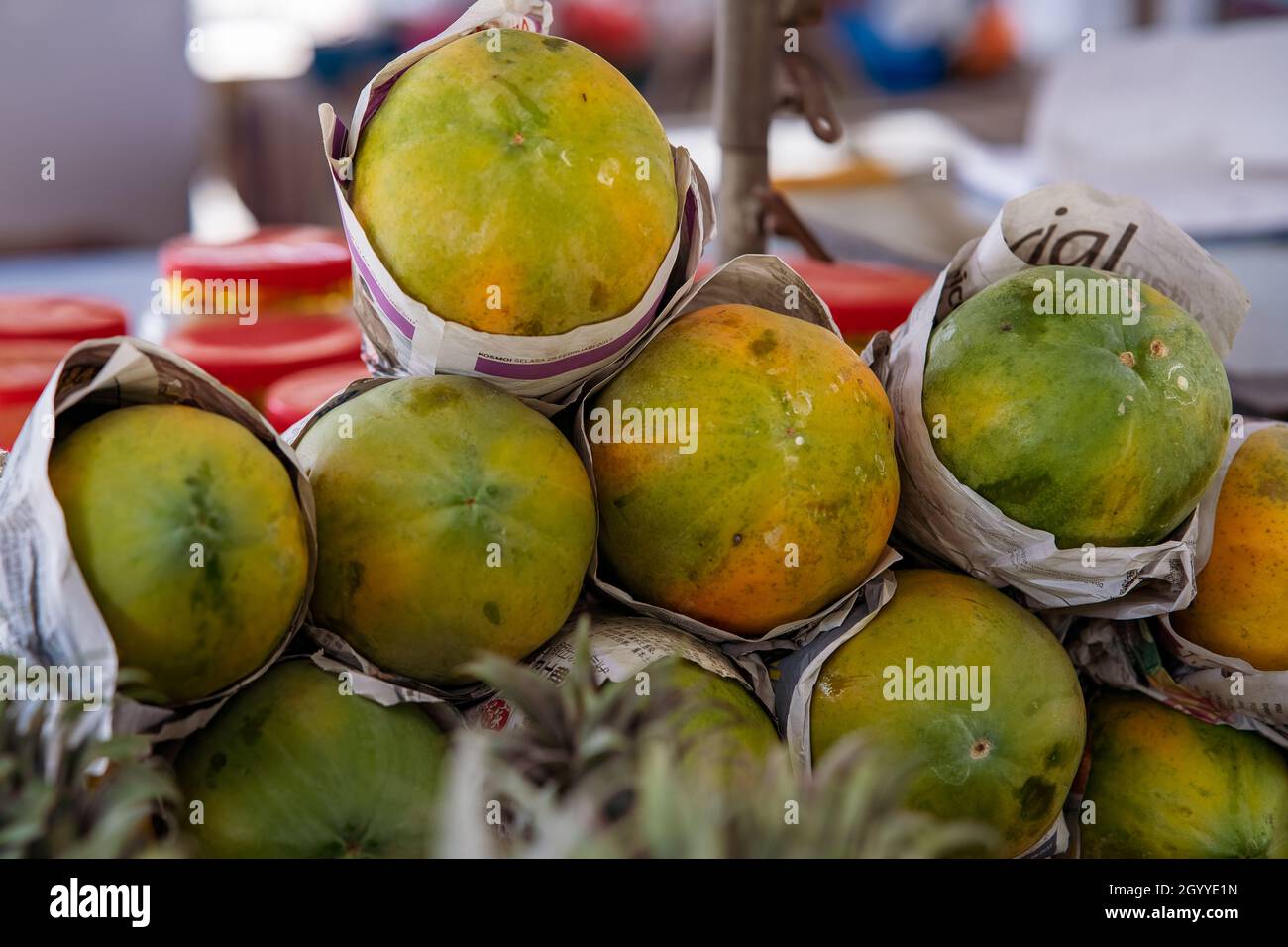 Huge papaya hi-res stock photography and images - Alamy