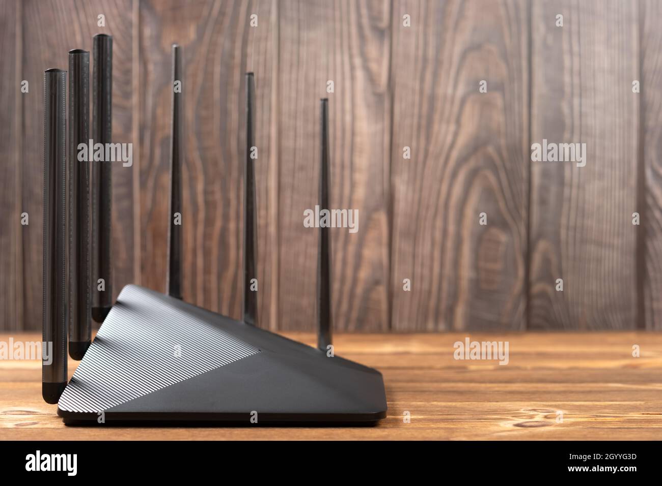Wifi router table hires stock photography and images Alamy
