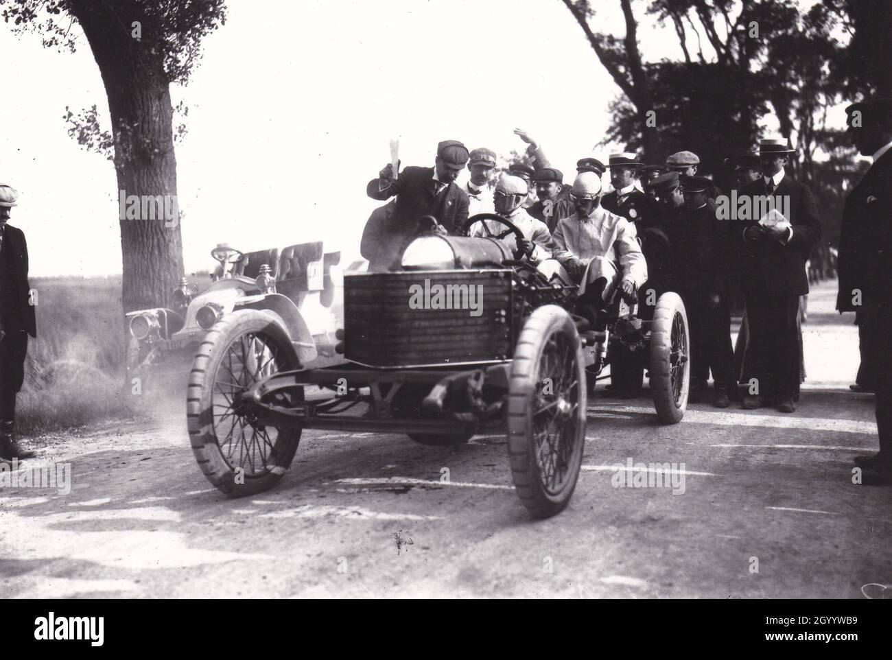 Vintage 1900s - 1920s motor racing / rallying Stock Photo - Alamy