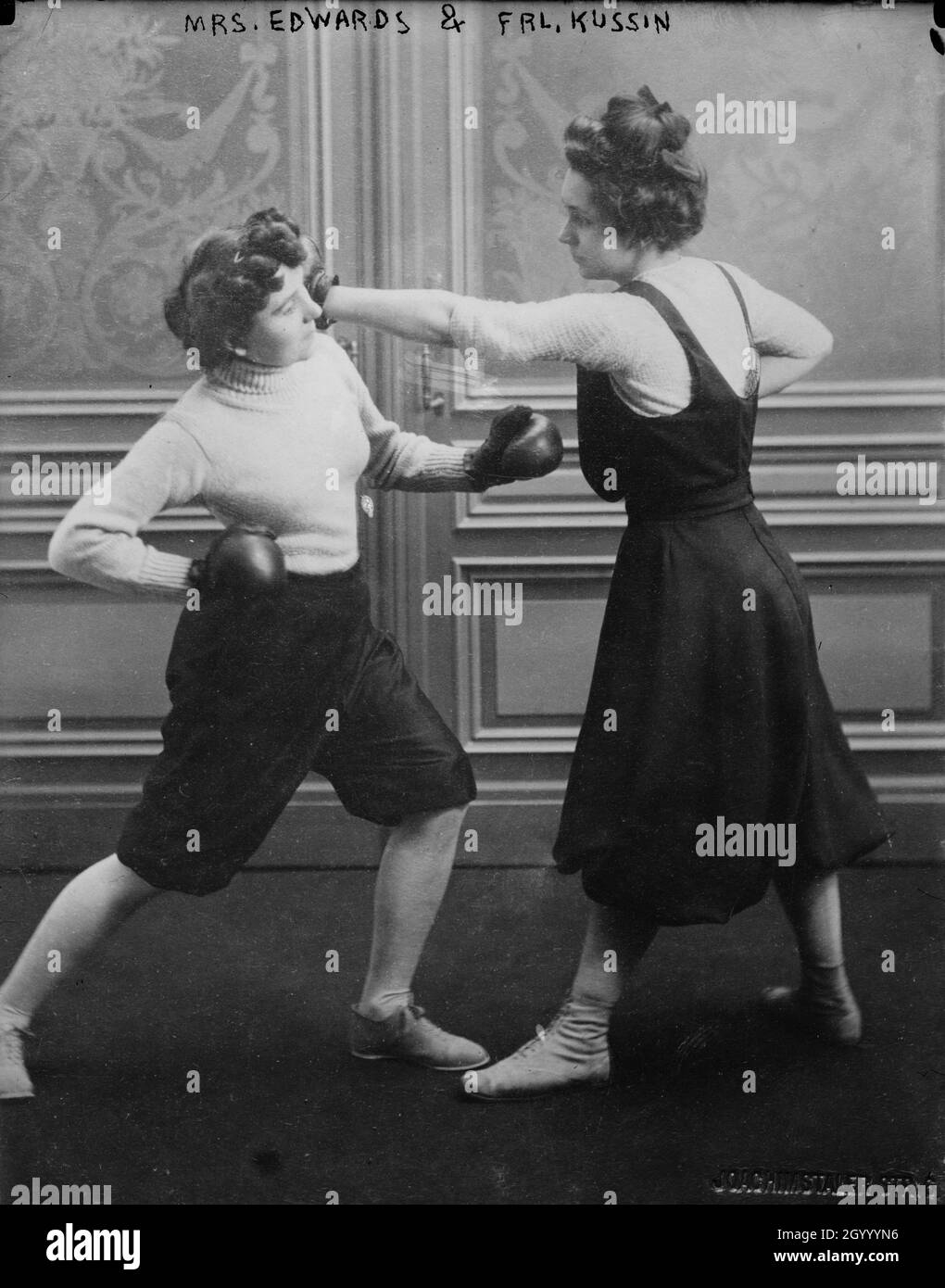 Photo shows Fraulein Kussin (right) and Mrs. Edwards (left) who had a boxing match on March 7, 1912. Stock Photo