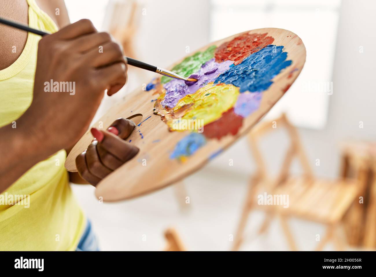 Paint mixing african hi-res stock photography and images - Alamy