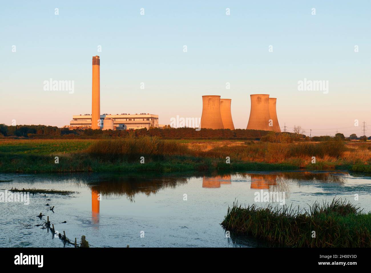 The remaining 4 cooling towers at Eggborough Power Station in North Yorkshire, moments before they were demolished by controlled explosions Stock Photo