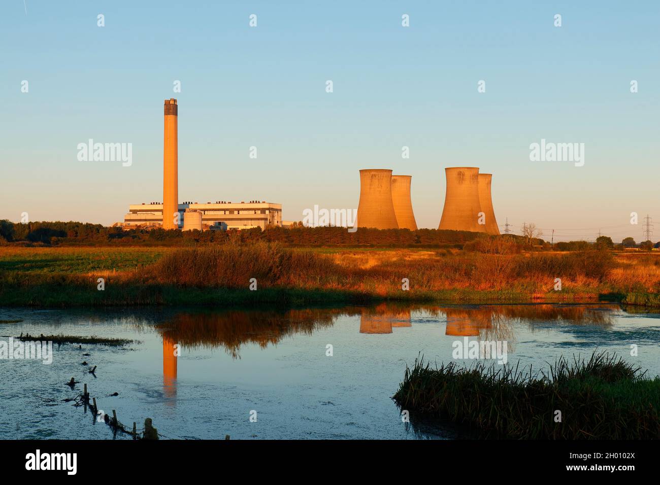 The remaining 4 cooling towers at Eggborough Power Station in North Yorkshire, moments before they were demolished by controlled explosions Stock Photo