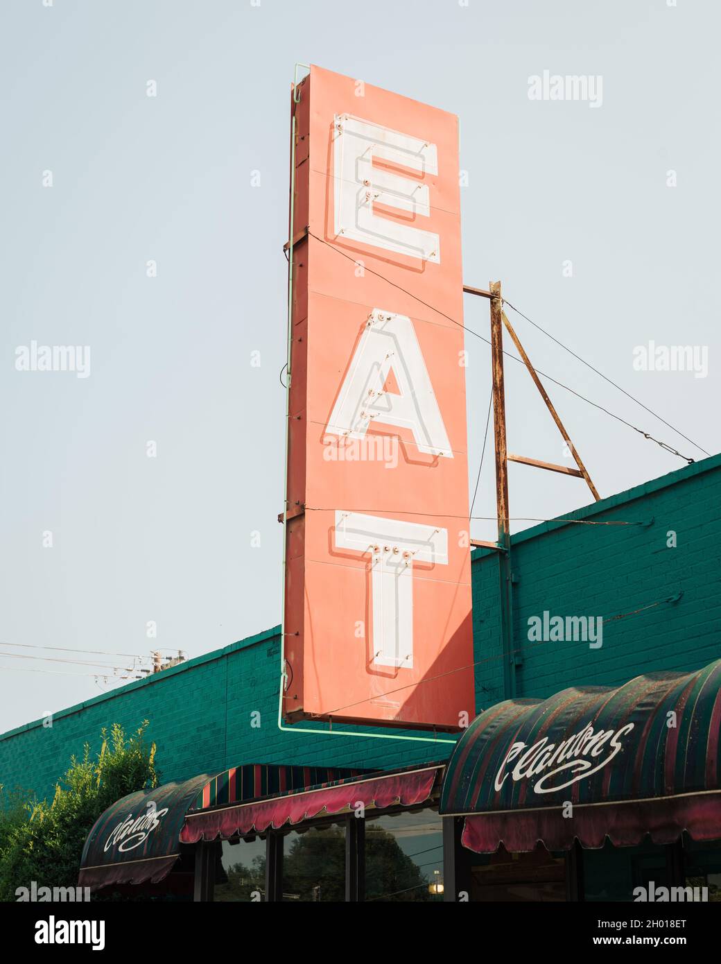 Eat sign, on Route 66 in Vinita, Oklahoma Stock Photo Alamy