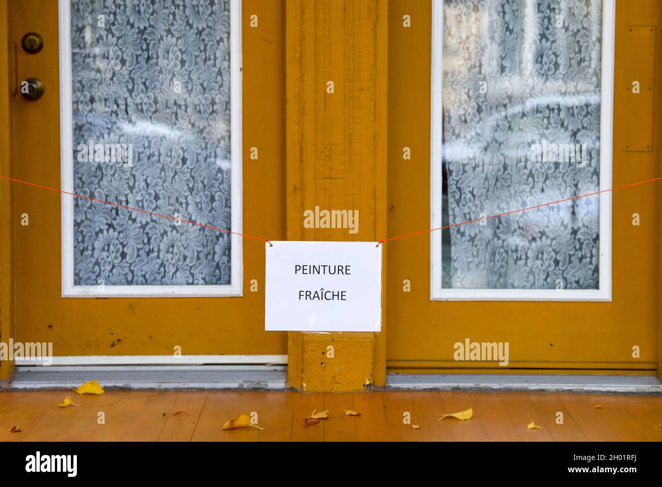 Fresh Paint notice in French , Montreal Canada Stock Photo