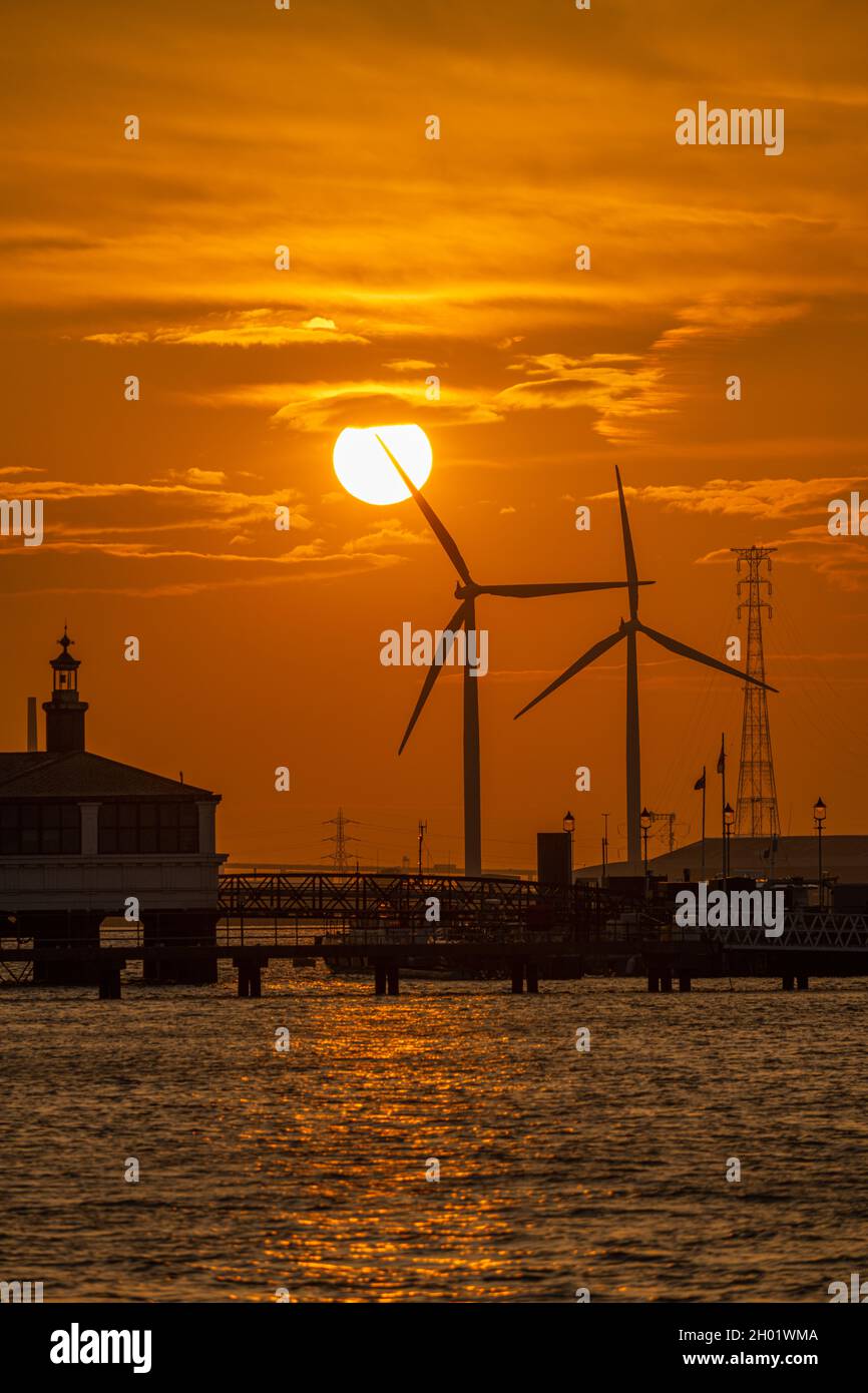 Tilbury port turbines hires stock photography and images Alamy