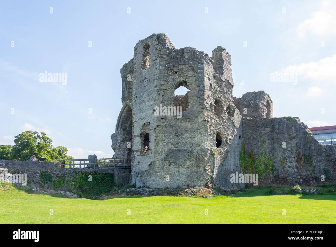 Entrance gate gatehouse walls ruin ruins ruined castell denbigh hi-res ...