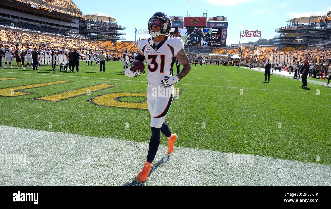 Pittsburgh, PA, USA. 15th Sep, 2019. Devin Bush #55 during the Pittsburgh  Steelers vs Seattle Seahawks at Heinz Field in Pittsburgh, PA. Jason  Pohuski/CSM/Alamy Live News Stock Photo - Alamy