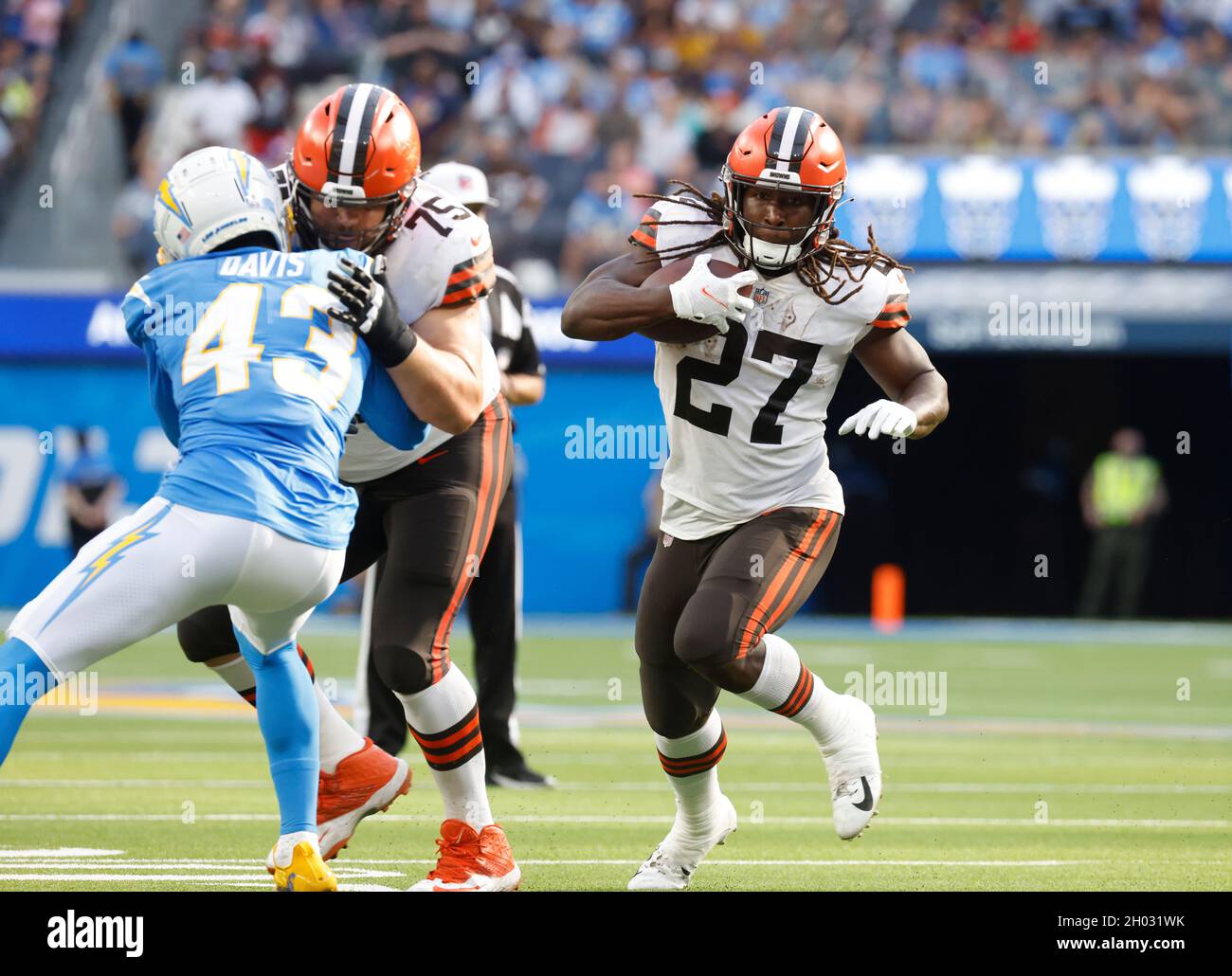Kareem Hunt of the Cleveland Browns carries the ball during the