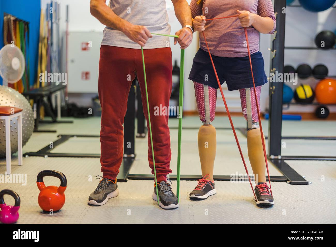 Woman prosthetic leg personal trainer hi-res stock photography and ...
