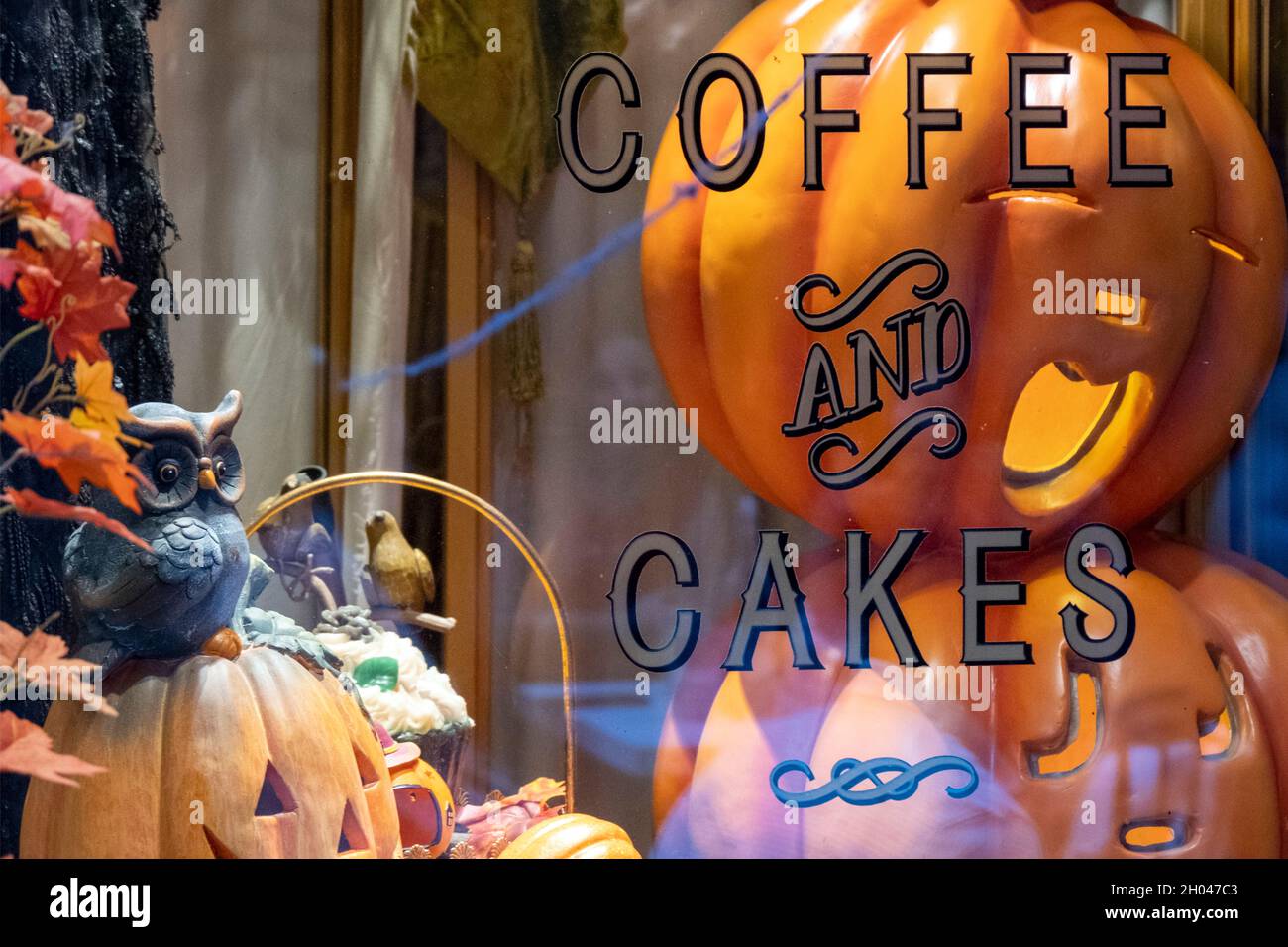Halloween decoration. Coffee and Cakes. Reflections on a food ...