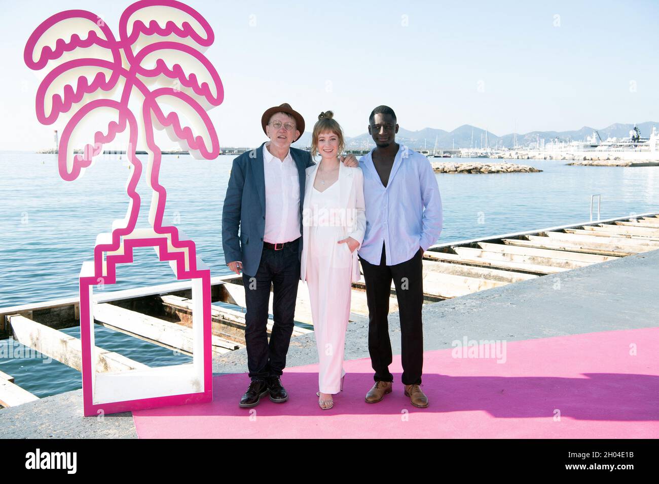 Steve Barron, Ibrahim Koma and Leonie Benesch attend the Tour du monde en 80 jours photocall during the 4th edition of the Cannes International Series Festival (Canneseries) in Cannes, southern France, on October 10, 2021. Photo by David Niviere/ABACAPRESS.COM Stock Photo