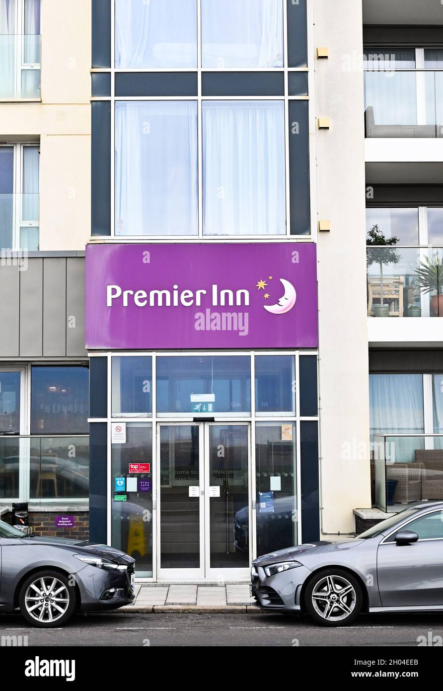 Premier Inn Hotel On Worthing Seafront West Sus England UK Stock premier-inn-hotel-on-worthing-seafront-west-sus-england-uk-stock