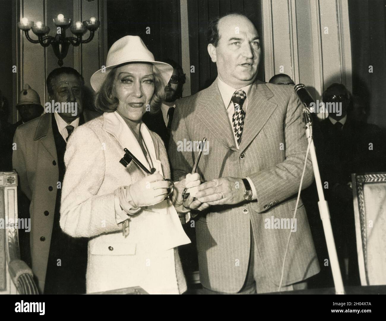 American actress Gloria Swanson, 1970s Stock Photo - Alamy