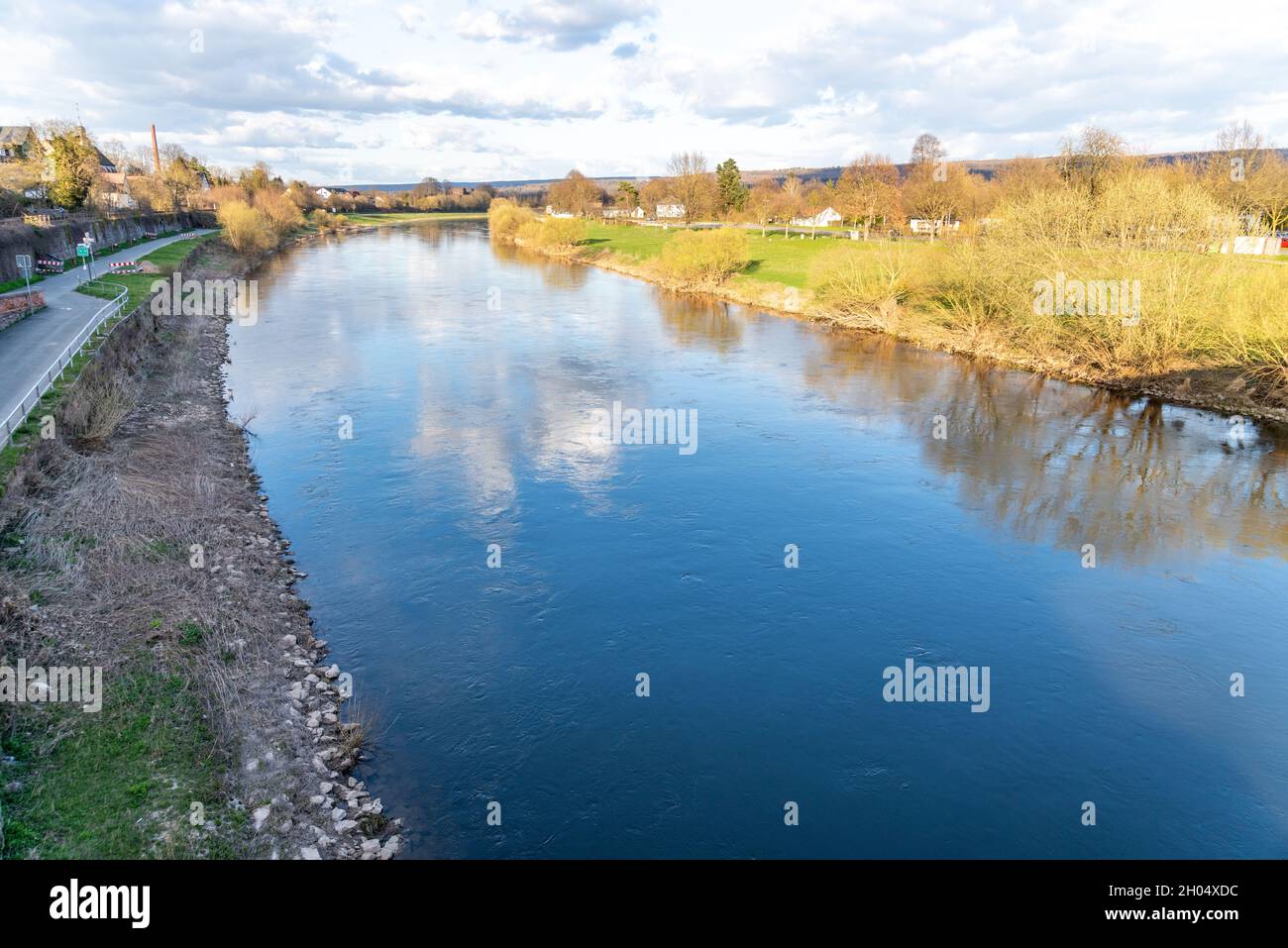Countrysides Traditional Rivers River flowing through the countryside Stock Photo - Alamy