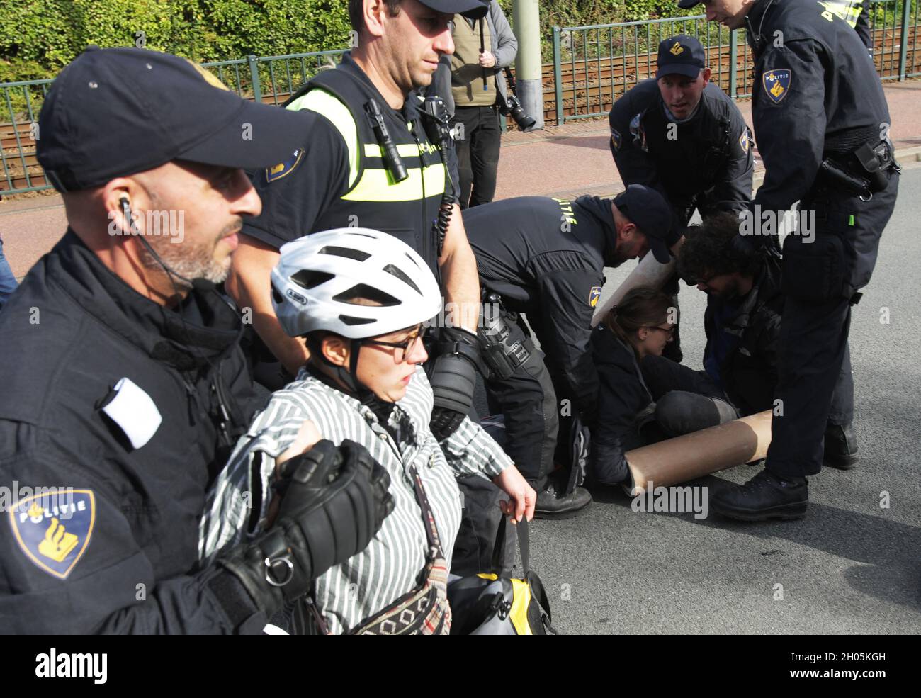Famine Riot The Hague, Netherlands. 11th Oct, 2021. Dutch anti-riot police officers ...