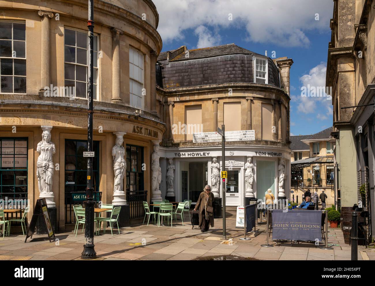 UK, Gloucestershire, Cheltenham, Montpelier, attractive shops at Hanover House at entrance to Arcade Stock Photo