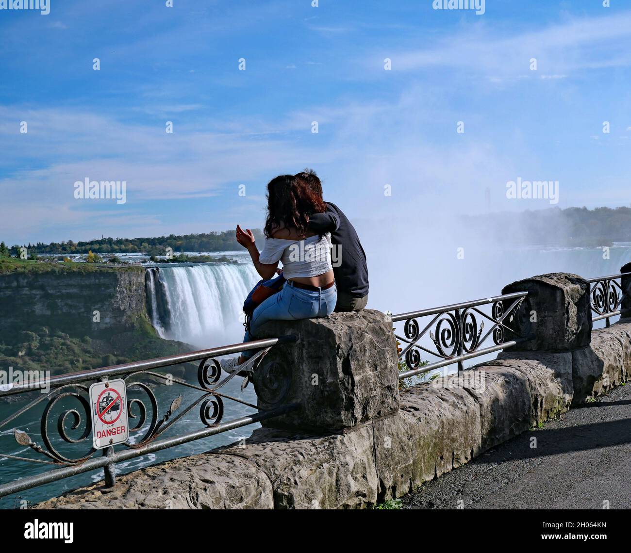 Niagara Falls, Canada - View of the Horseshoe Falls from the Canadian ...