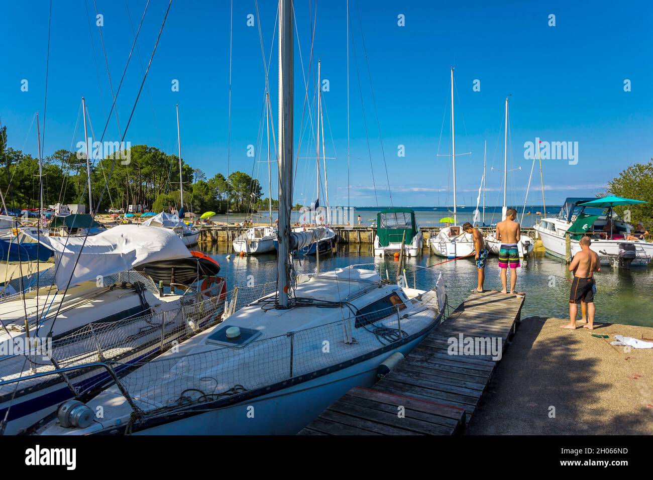 Navarosse port hi-res stock photography and images - Alamy