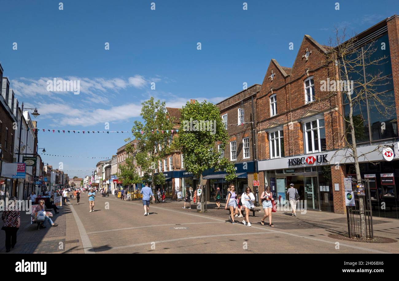 Newbury, Berkshire, England, UK. 2021. Newbury High Street on a summers ...