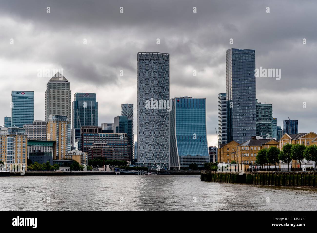The River Thames and Canary Wharf, London, UK Stock Photo - Alamy
