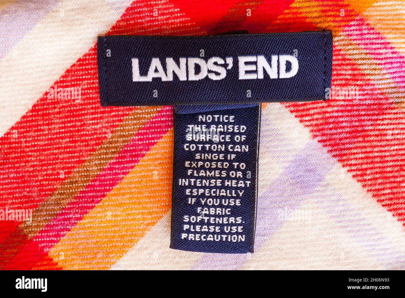 Lands end returns label
