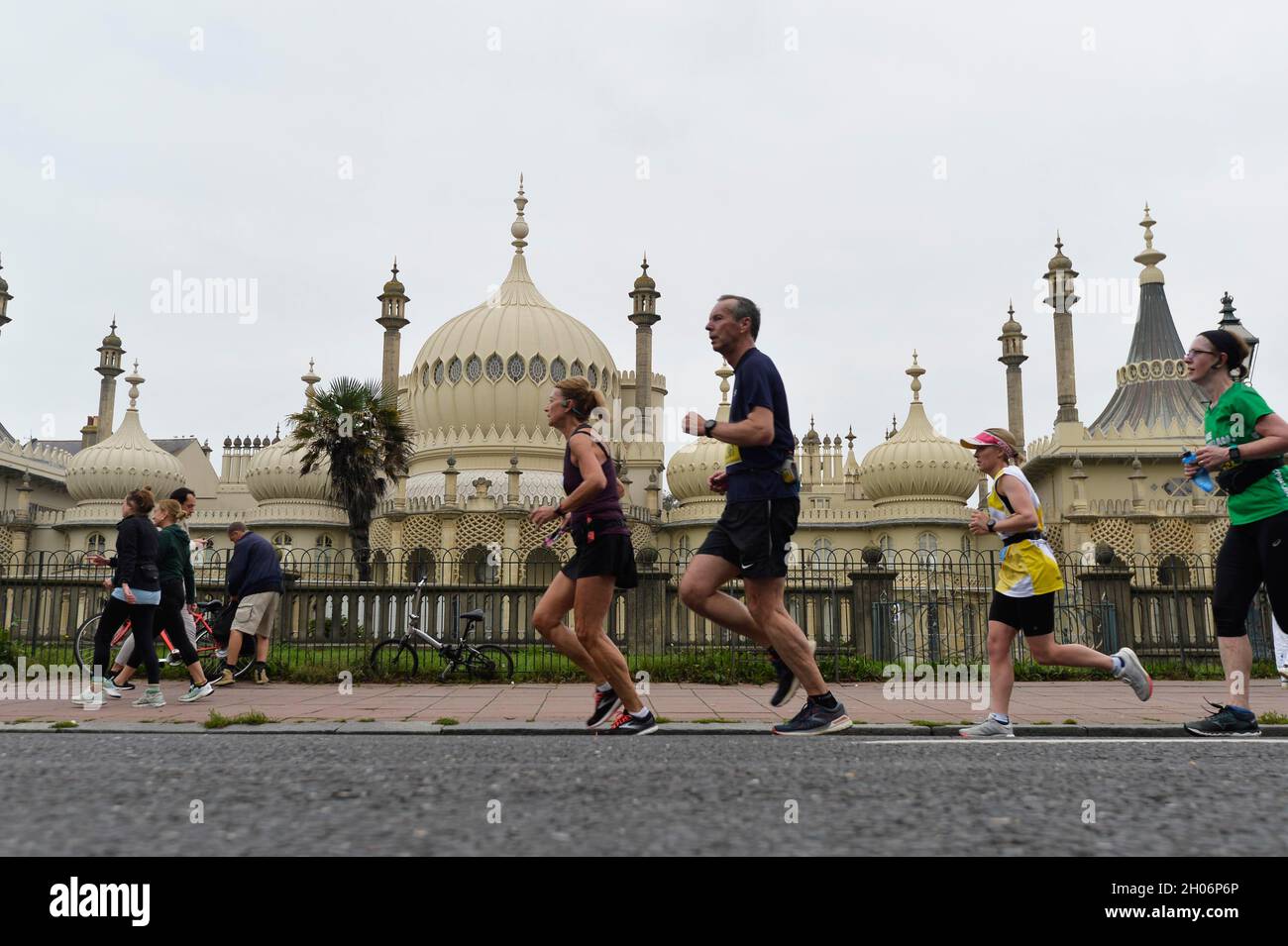 Brighton Half Marathon 2021. Picture Terry Applin Stock Photo