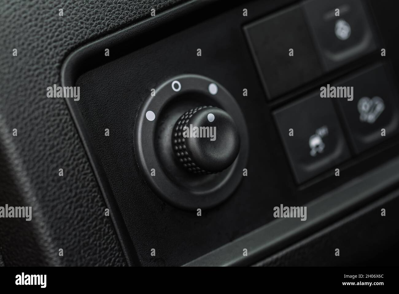 Mirror adjustment hires stock photography and images Alamy