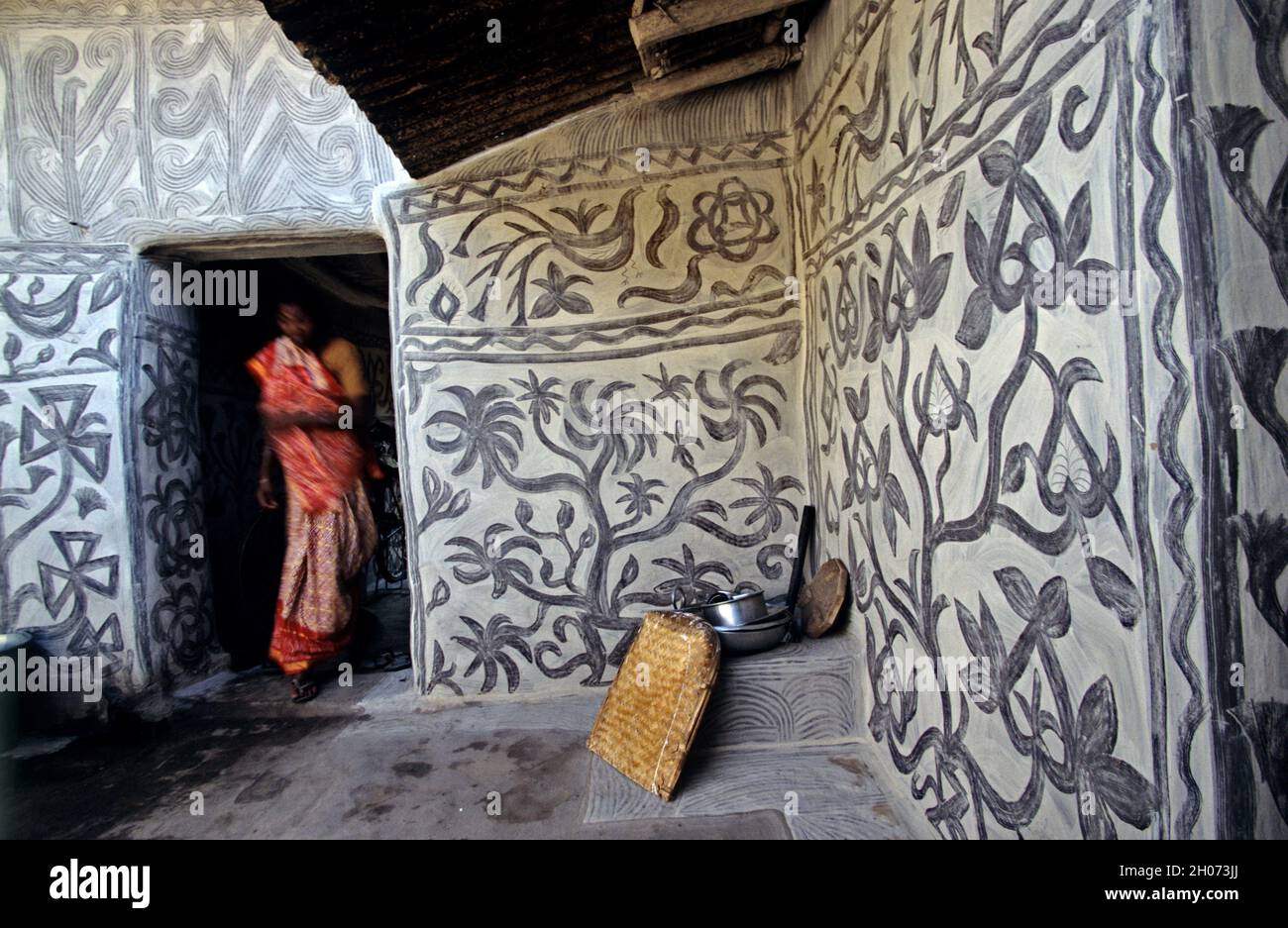 Tribal wall art at the hilly village of Hazaribagh in Jharkhand, India