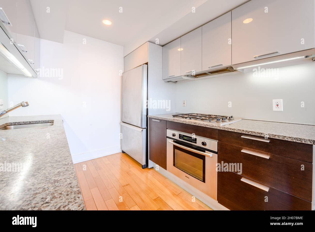 High end apartment kitchen Stock Photo