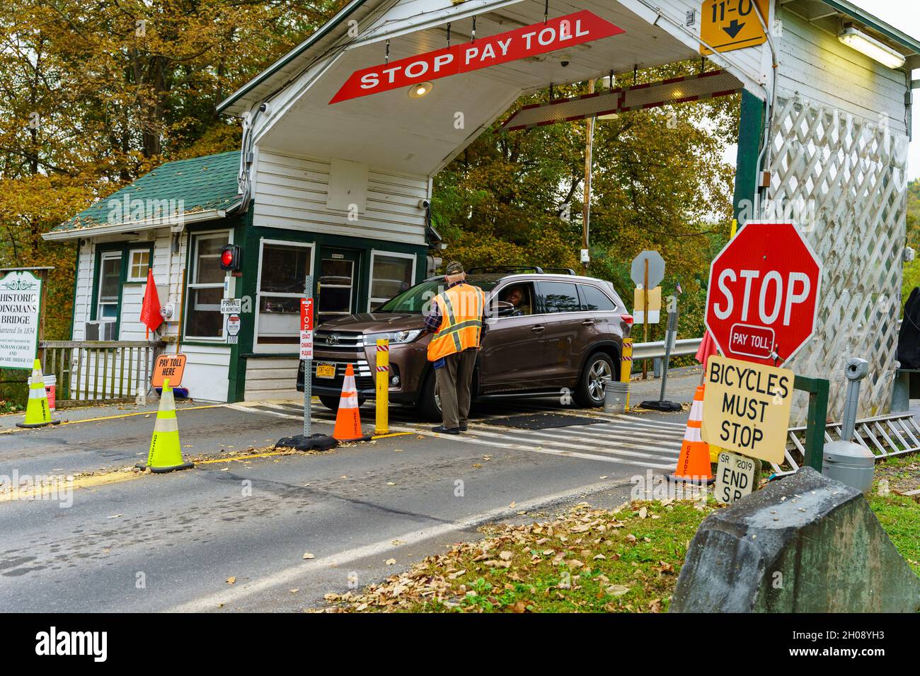 Ferry toll booth hires stock photography and images Alamy