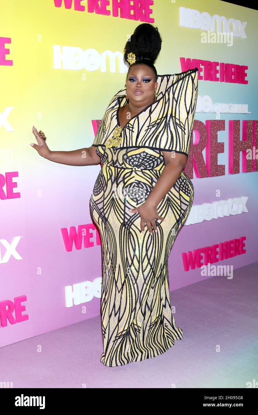 Silky nutmeg ganache hires stock photography and images Alamy