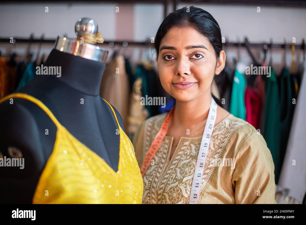 mannequin with indian fashion ladies dress Stock Photo - Alamy