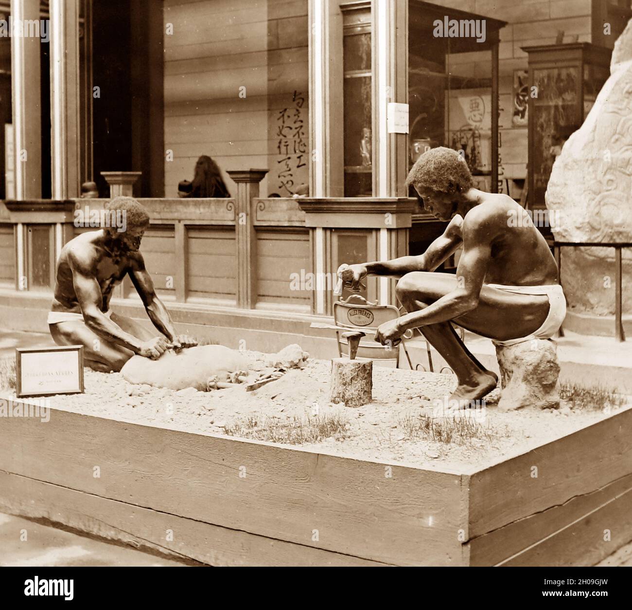 Victorian statues hi-res stock photography and images - Alamy
