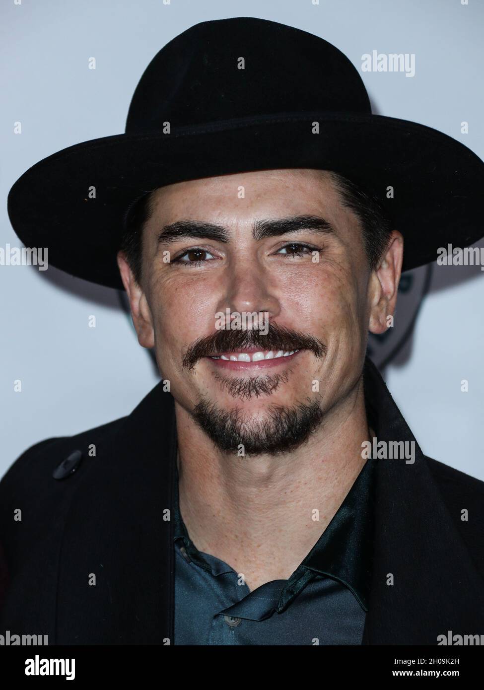 West Hollywood, United States. 11th Oct, 2021. WEST HOLLYWOOD, LOS ANGELES, CALIFORNIA, USA - OCTOBER 11: Actor Tom Sandoval arrives at Travel and GIVE's 4th Annual 'Travel With A Purpose' Fundraiser With Lisa Vanderpump (Fundraiser to Benefit Teletherapy Program and Communities in Haiti Affected by Earthquake) held at TOM TOM Restaurant and Bar on October 11, 2021 in West Hollywood, Los Angeles, California, United States. (Photo by Xavier Collin/Image Press Agency/Sipa USA) Credit: Sipa USA/Alamy Live News Stock Photo