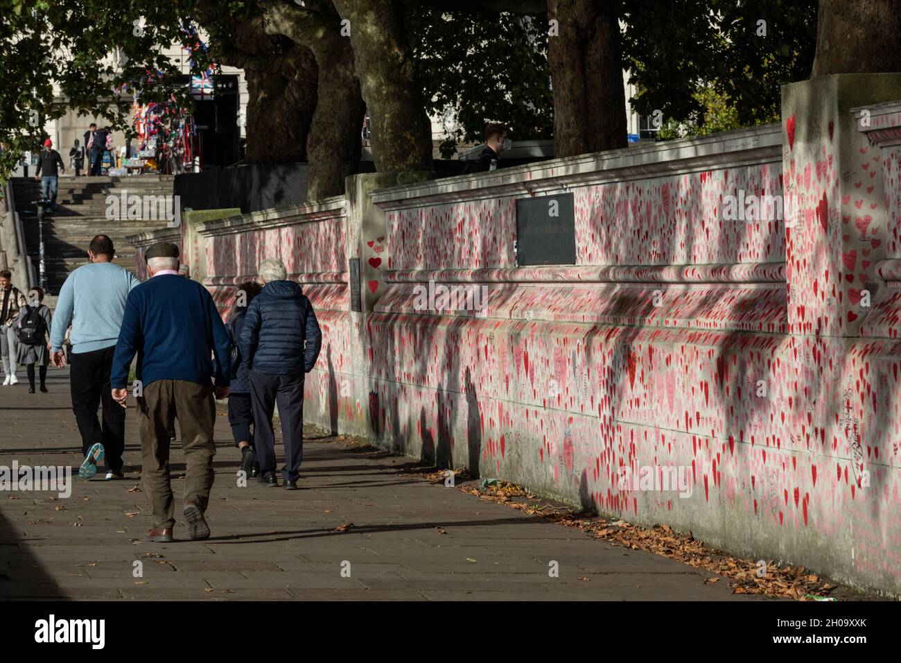 Westminster, London, UK. 11th Oct, 2021. The National Covid Memorial Wall. new parliamentary inquiry and joint report by the cross-party House of Commons Health and Social Care, and Science and Technology Committees, concludes serious public health failings in the early stages of the coronavirus pandemic in the UK. Pictured is the Coronavirus Memorial Wall in Westminster today. Credit: Imageplotter/Alamy Live News Stock Photo