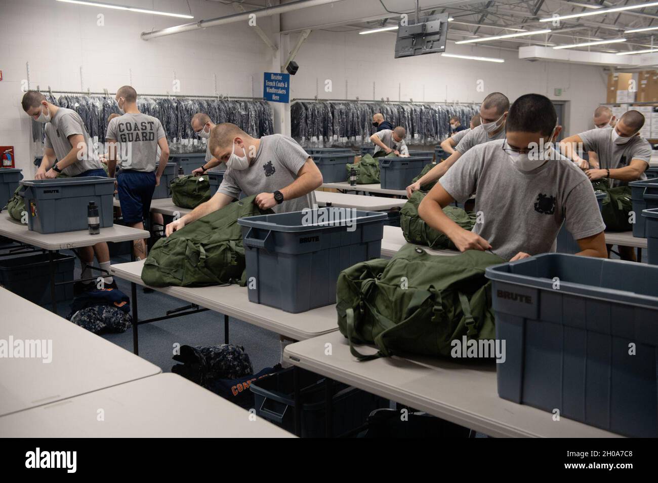 Coast guard uniforms hires stock photography and images Alamy