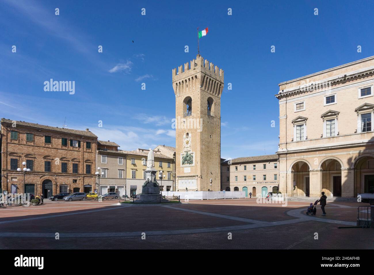 Piazza Giacomo Leopardi La Torre Del Borgo Recanati Marche Italy piazza-giacomo-leopardi-la-torre-del-borgo-recanati-marche-italy
