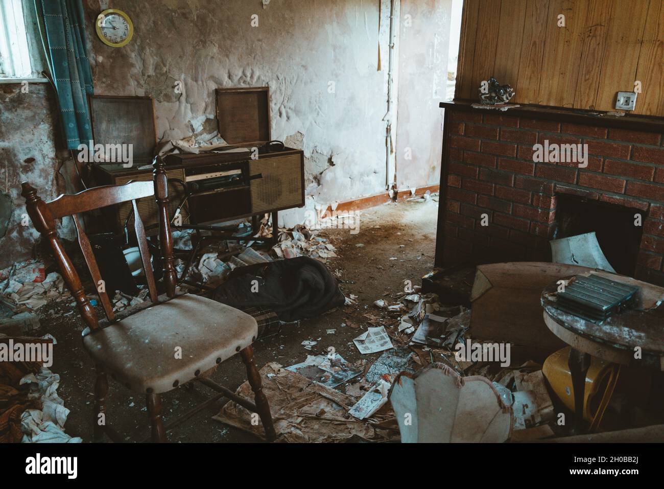 Abandoned house with messy living room Stock Photo Alamy