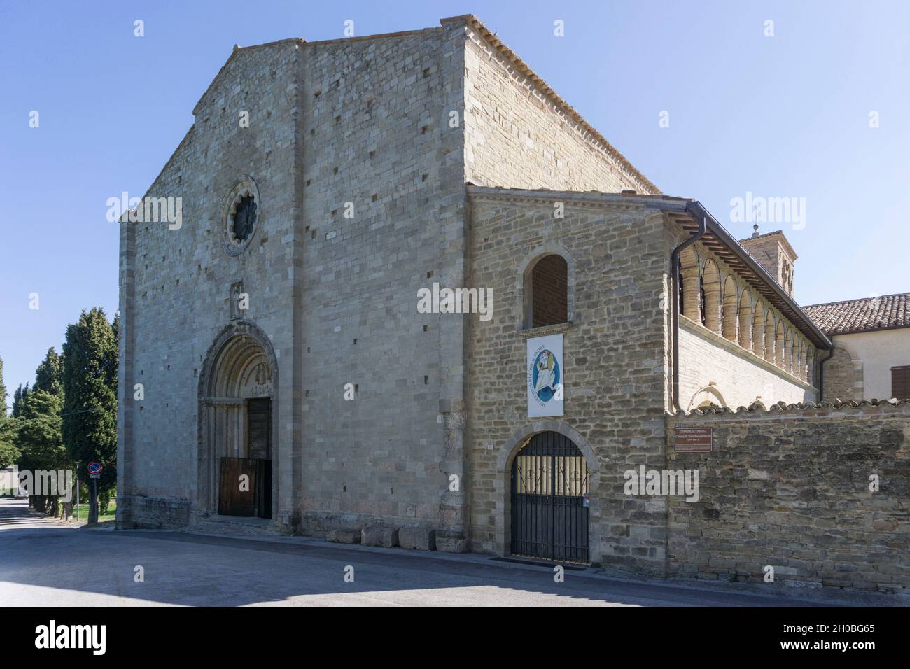 Chiesa di s esuperanzio hires stock photography and images Alamy