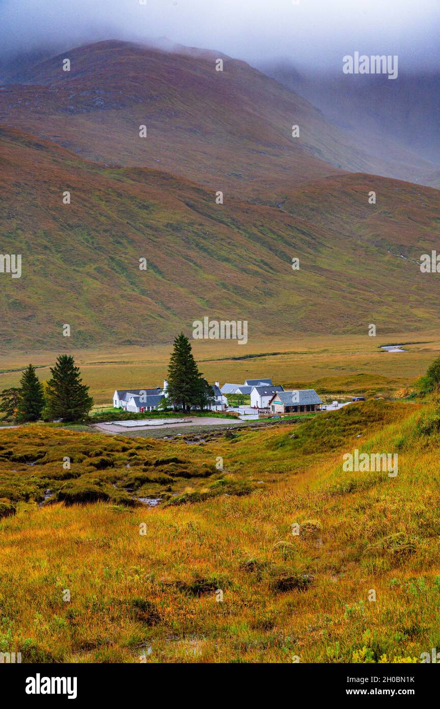 The Cluanie Inn, Loch Cluanie, Glen Shiel, Scottish Highlands - Road to ...