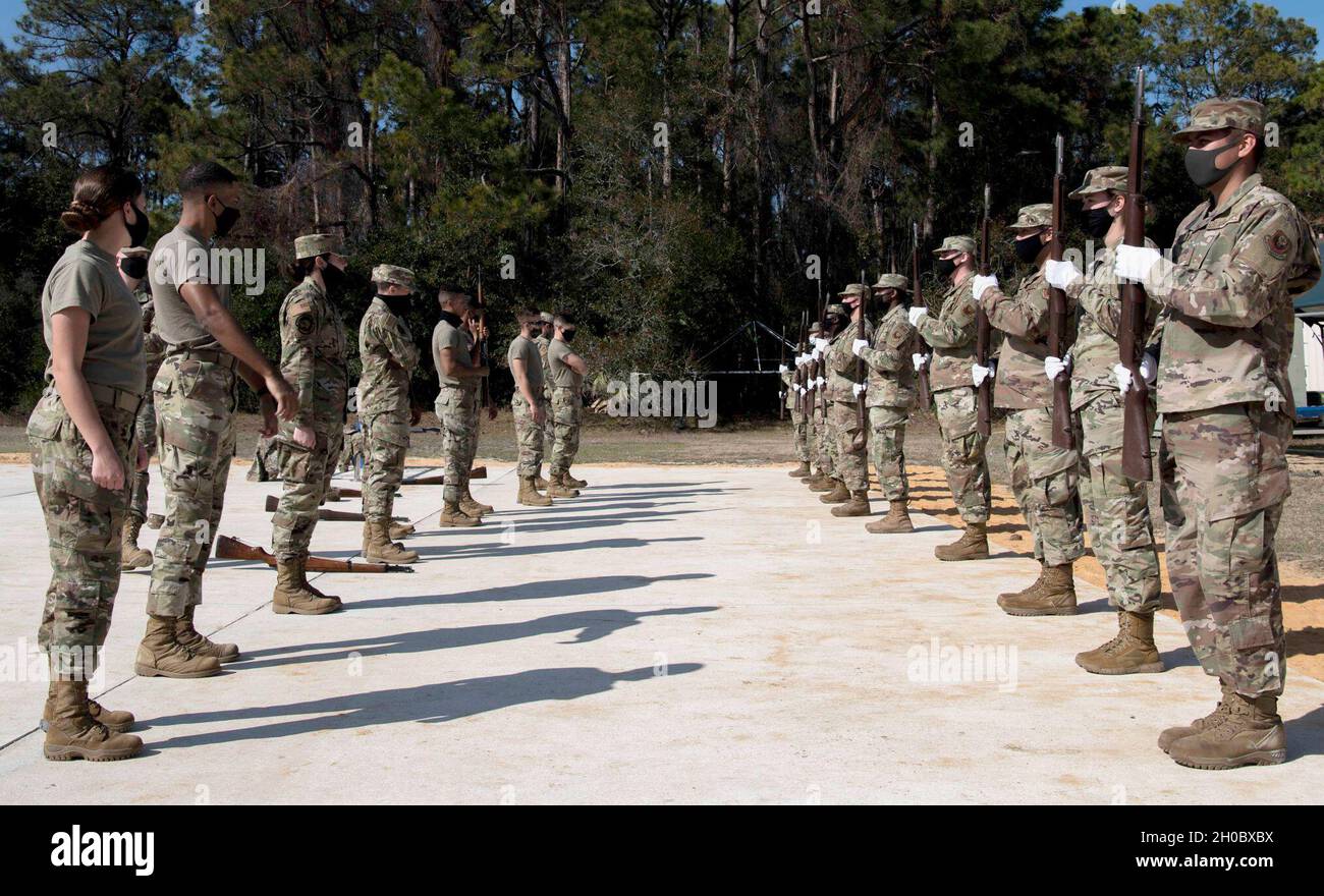 Rifle movements hi-res stock photography and images - Alamy