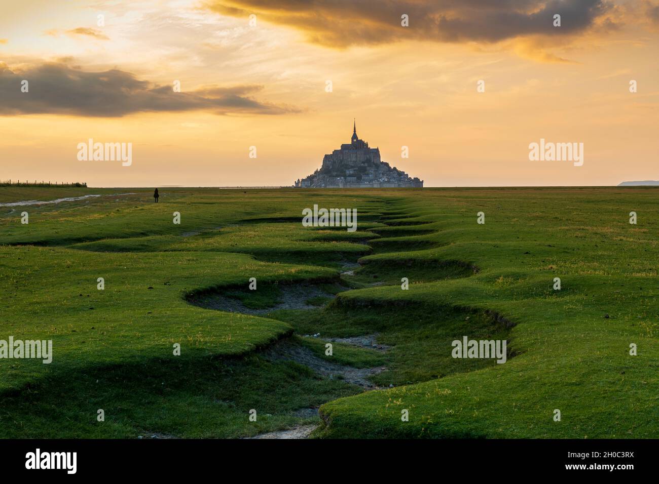 Mont SaintMichel and its meanders at sunset, Manche, Normandy, France — free download