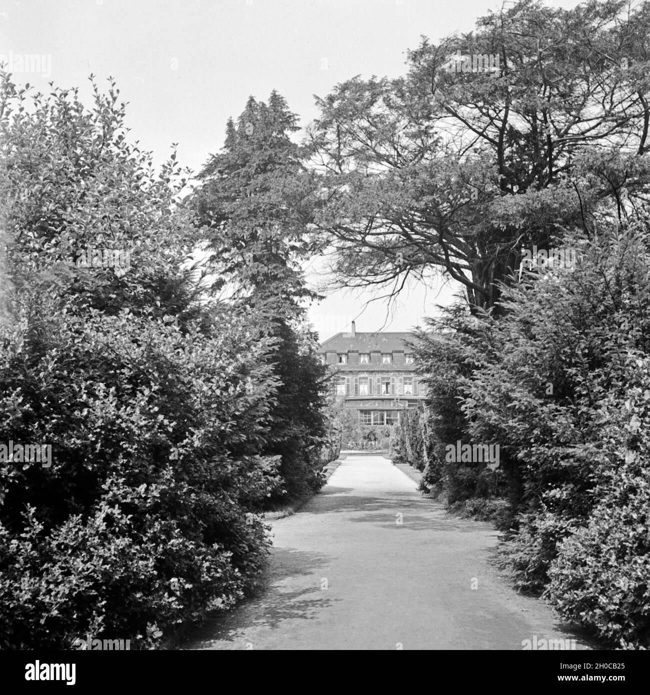 Schloss Berge, auch Haus Berge, in Gelsenkirchen Buer, Deutschland 1930er Jahre. Berge castle at Gelsenkirchen Buer, Germany 1930s- Stock Photo