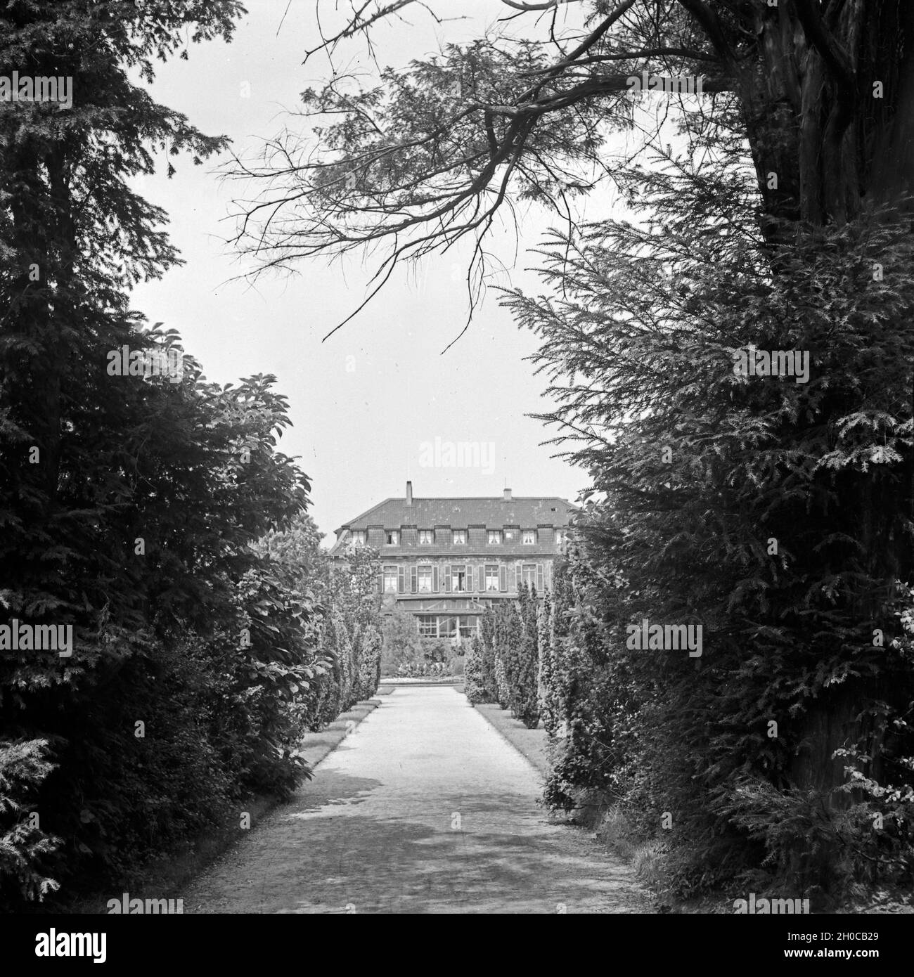 Schloss Berge, auch Haus Berge, in Gelsenkirchen Buer, Deutschland 1930er Jahre. Berge castle at Gelsenkirchen Buer, Germany 1930s- Stock Photo